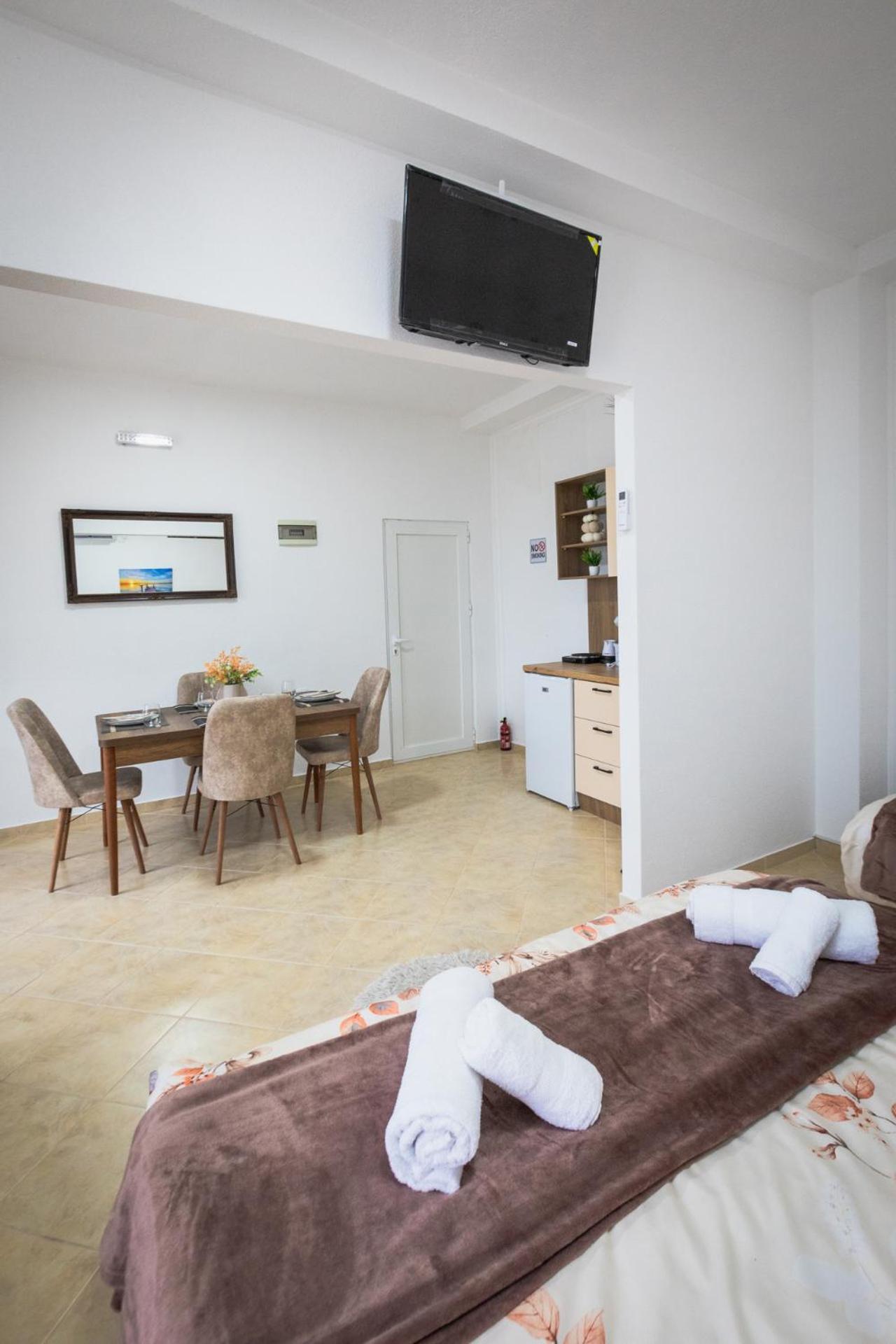 Park Apartment *